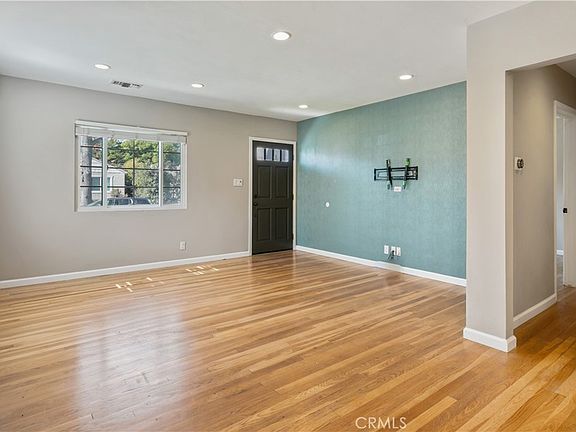 5th image of 5774 Bertrand Ave