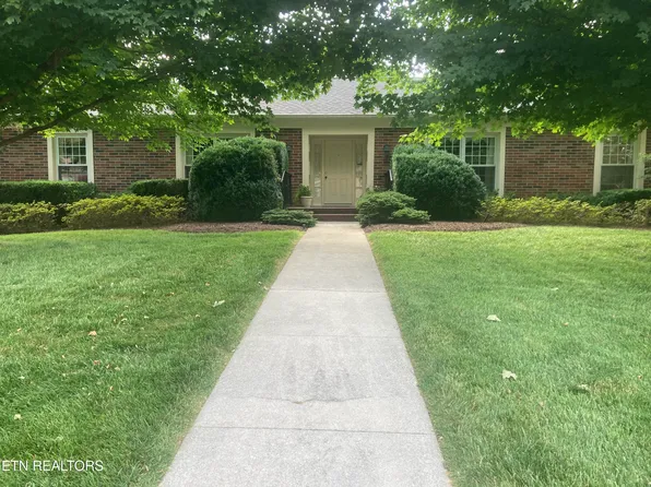725 Kempton Rd, Knoxville, TN 37909