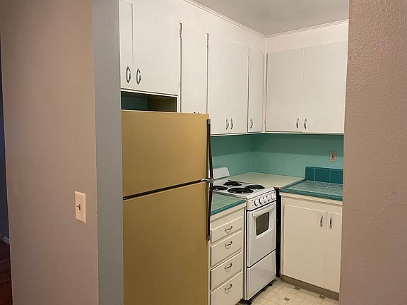 4th image of 7704-7708 SE Harold St #7704