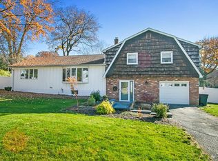 42 Oak Ave, Park Ridge, NJ 07656