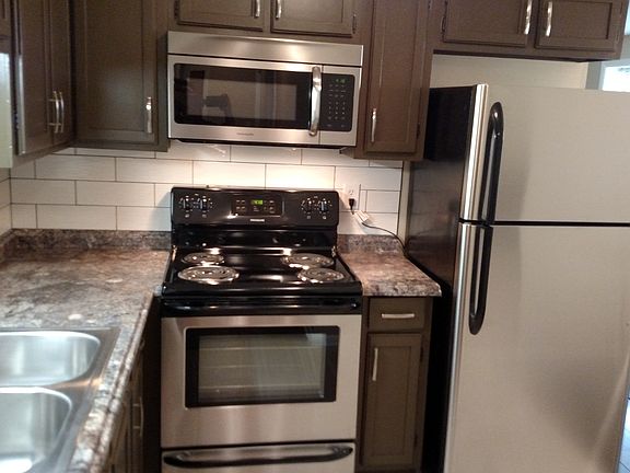 5th image of 5910 Carrollton Ave APT 9