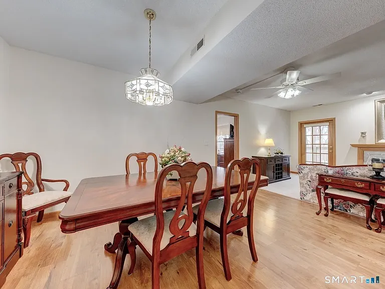 33 Langdon Ct #D104 — Photo 11