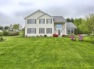 108 Fairway Dr, Dillsburg, PA 17019