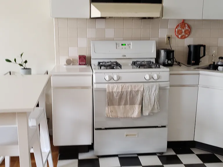 12 Mercer St #2 — Photo 3