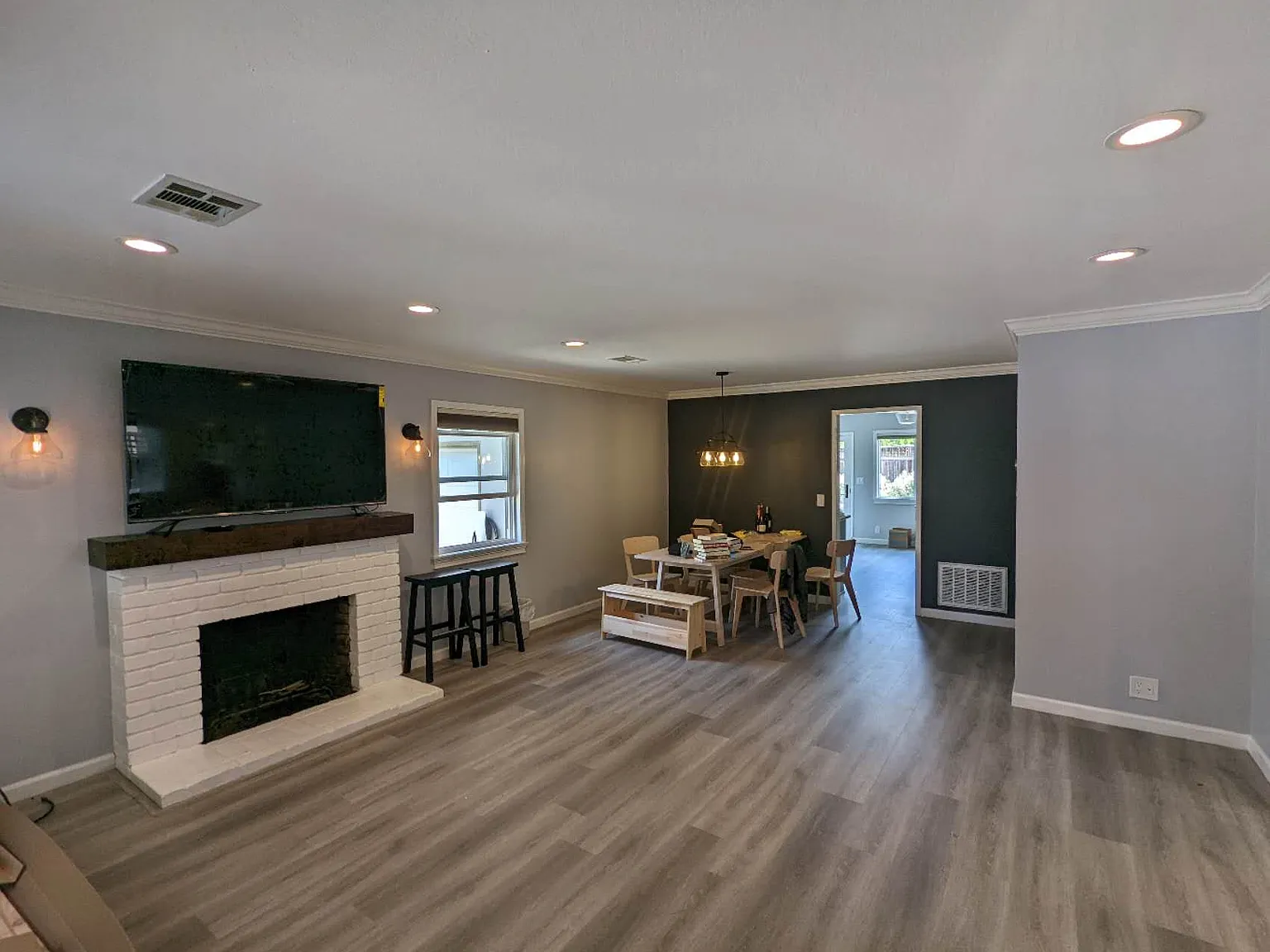 4 bed, 1363 sqft, $5,500 — Photo 3