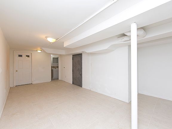 3rd image of 10433 88th Ave #A