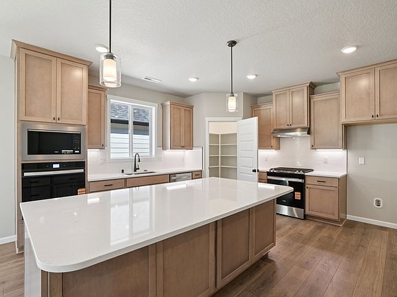 10916 NE 107th PL by Aho Construction