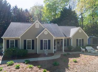 118 Summersweet Ln, Seneca, SC 29672