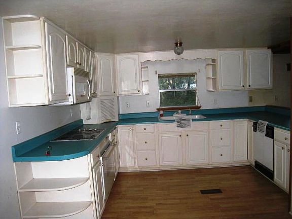 4th image of 137 Woodland Ln