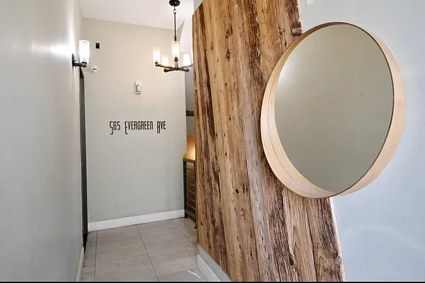 Rented by Hagstrom Management Inc | media 38