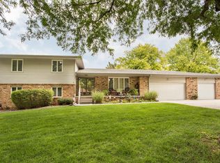 15351 Pheasant Dr, Council Bluffs, IA 51503