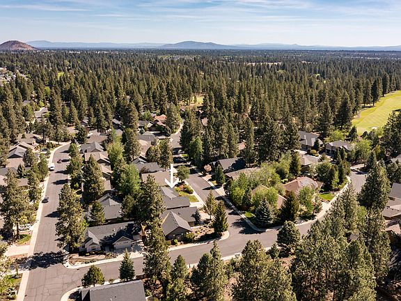 5th image of 60807 Grand Targhee Dr