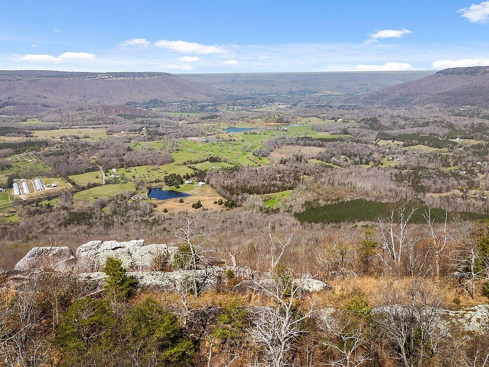 1st image of 8 W Bluff Rd