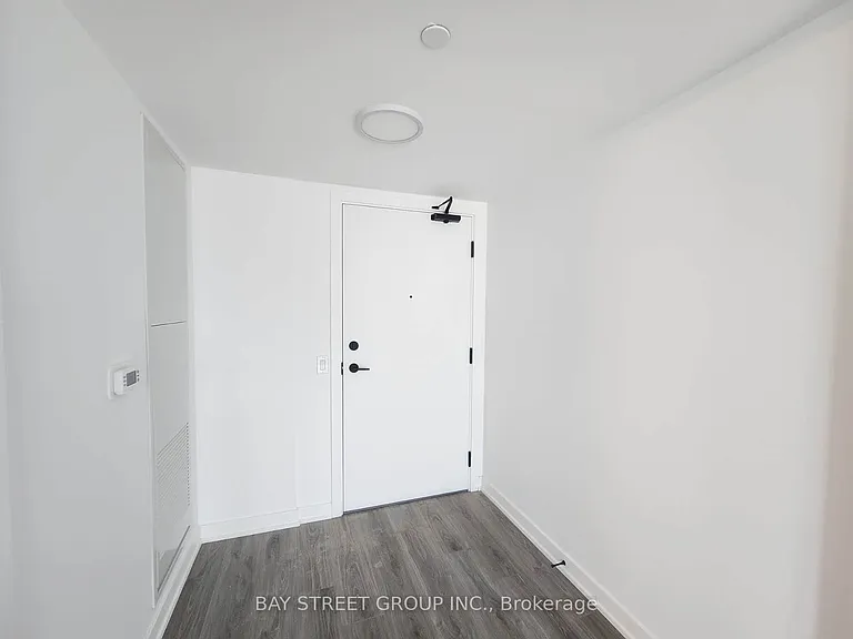 100 Queen St E #3302 — Photo 5