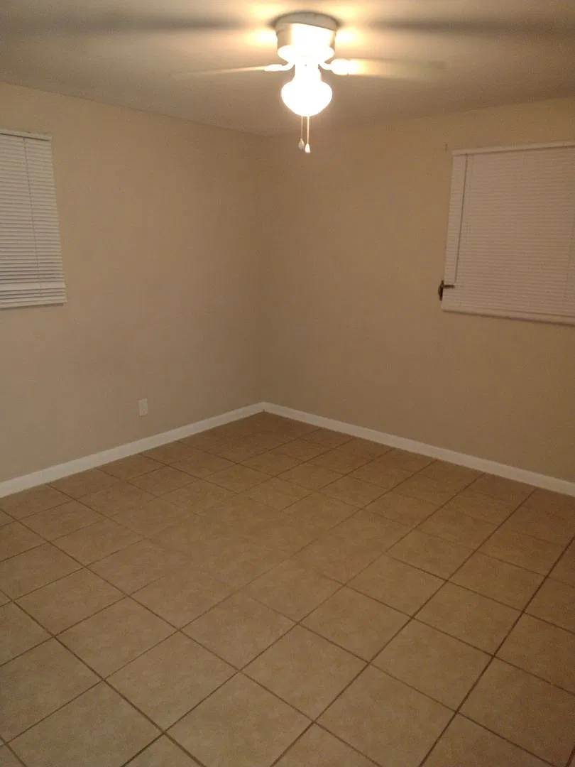 Three Bedroom One Bath Home in South Lakeland ! — Photo 3