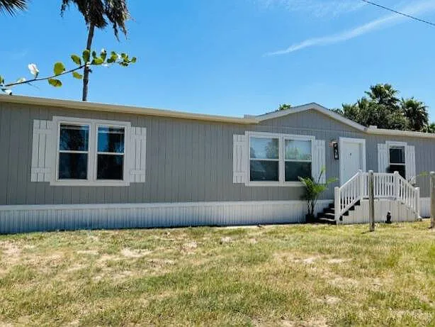 527 Carolina St — Photo 19