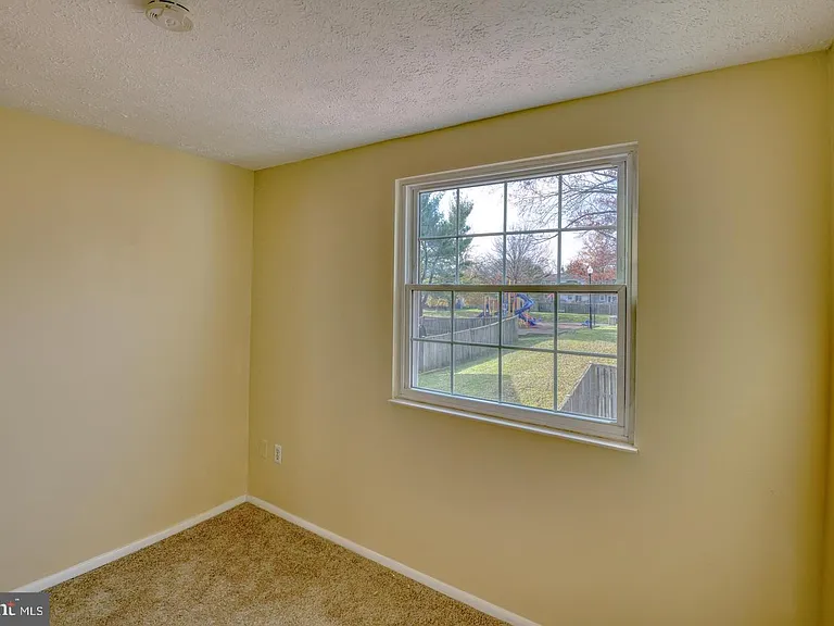 9220 Pinenut Ct — Photo 15