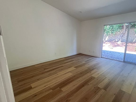 5th image of 1554 Sierra Madre Dr