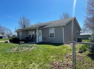 1610 W Centennial Ave, Bowling Green, MO 63334