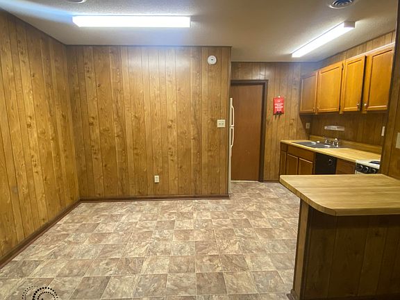 4th image of 4932 Charwood Trl NW