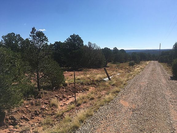 2nd image of 18 Baeza Ln