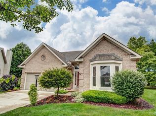 1404 Muirfield Ct, Centerville, OH 45459