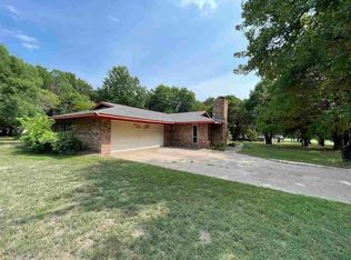 252 Catfish Dr, Ponca City, OK 74604