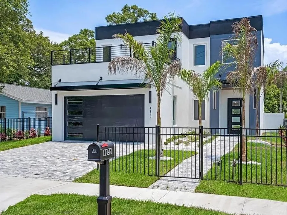 1156 Cocoanut Ave