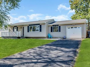 890 Harrison Rd, Toms River, NJ 08753