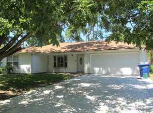 1522 Avenue P, Huntsville, TX 77340