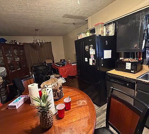 3rd image of 2276 Belmont Dr