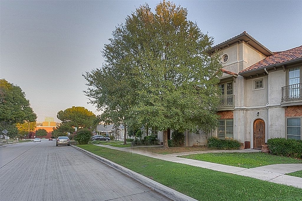 3637 Crestline Rd, Fort Worth, TX - View 5