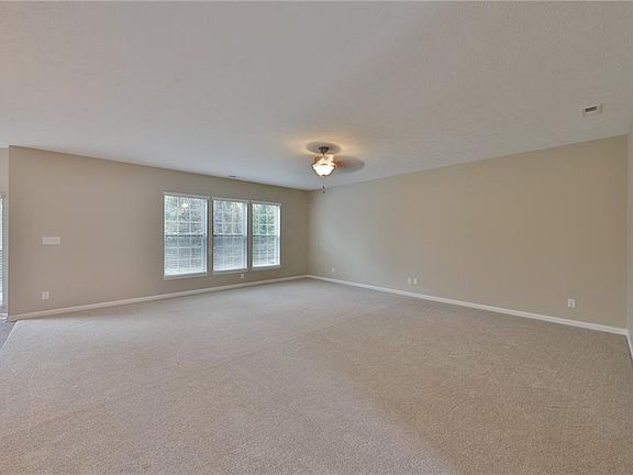 4th image of 6375 Oxford Ln