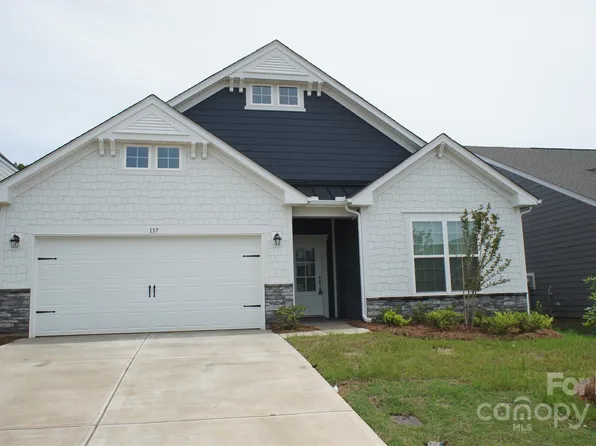 137 Pampas Pl, Statesville, NC 28625