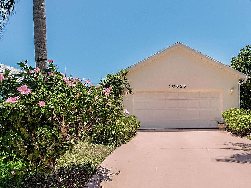 1st image of 10625 SE Rosemarie Ct