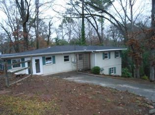 2881 Gwinette Dr, Macon, GA