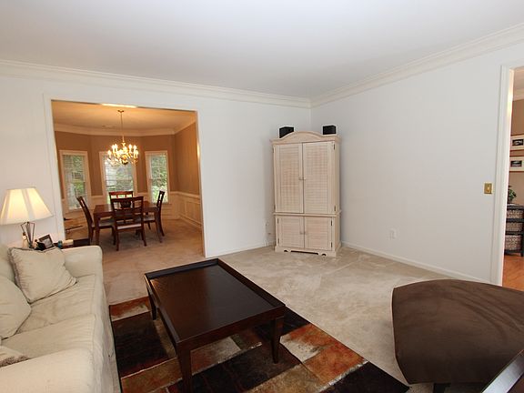 3rd image of 3020 Wyntree Dr
