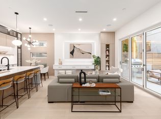 477 W 20th Ave, Vancouver, BC V5Y2C1