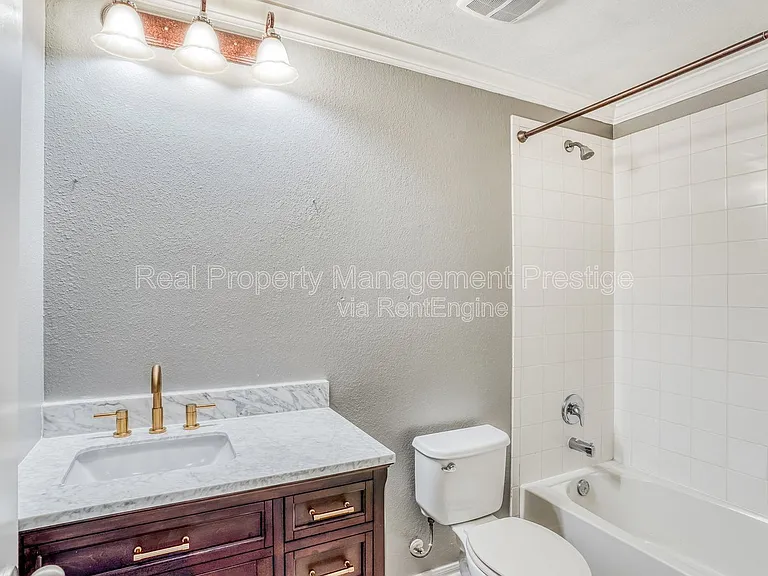 10707 Fuqua Glen Ln — Photo 13