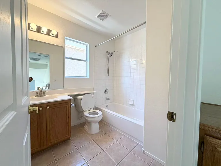10208 Turin Pl — Photo 11