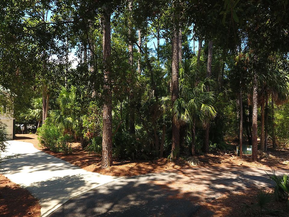 1st image of 212 Grouse Pointe