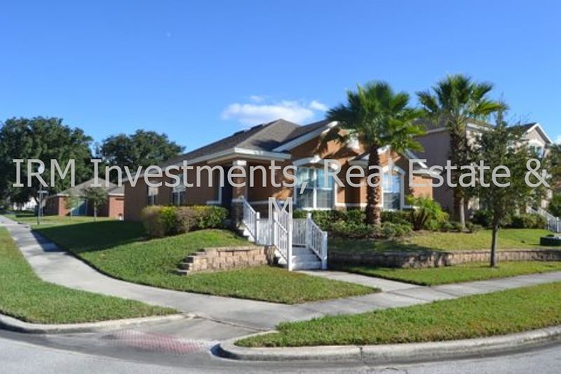 1st image of 615 Brandy Oaks Loop