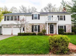 315 W Crestwood Dr, Peoria, IL 61614