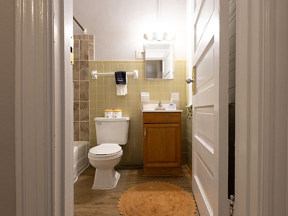 3rd image of 4382 W Pine Blvd #4382