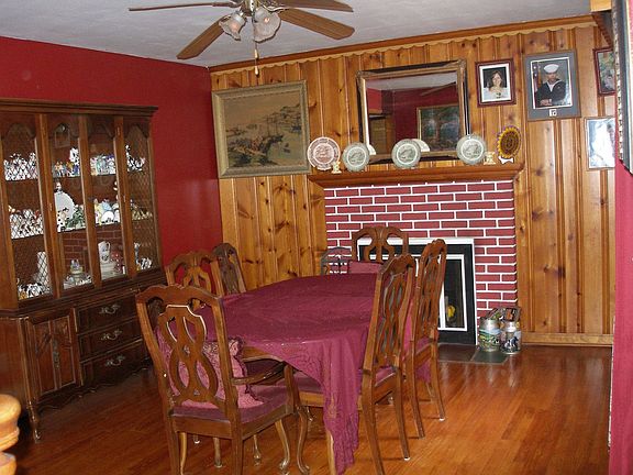 Living room/ Dining room