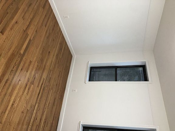 2nd image of 2585 36th St APT 4A