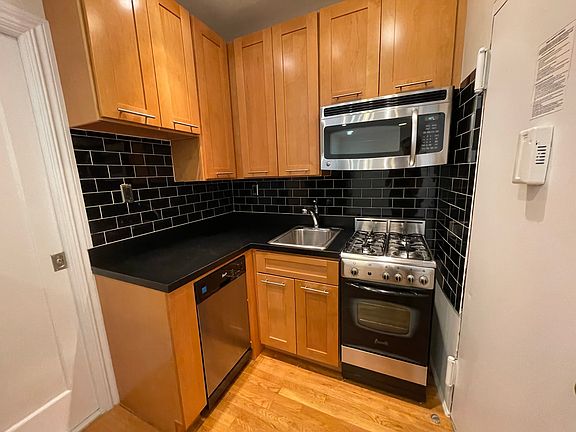 3rd image of 228 Avenue B APT 11