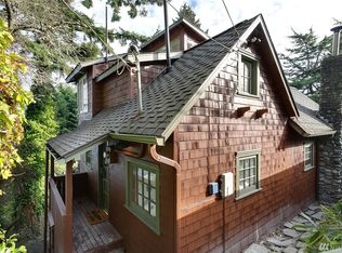 8028 SW Hawthorne Ln, Vashon, WA 98070