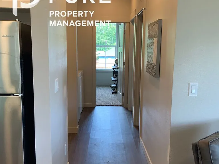 1376-01 Doug Fir Apartments — Photo 11