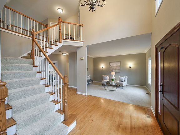 5th image of 26W448 Birkdale Ct